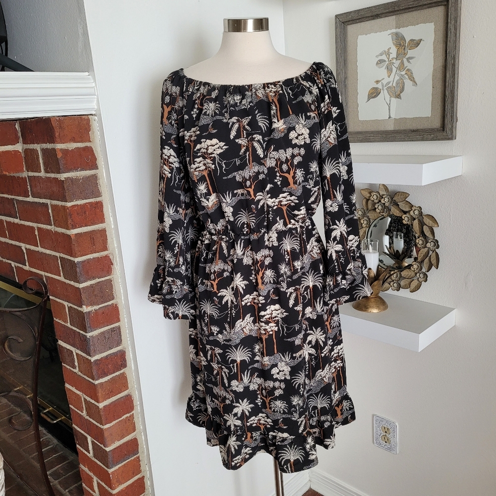 H&M Jungle print Dress Size 14 off the shoulder Leopard palm trees black brown